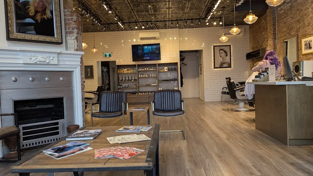 Harry And Sons Barber — Barber shop in Surrey